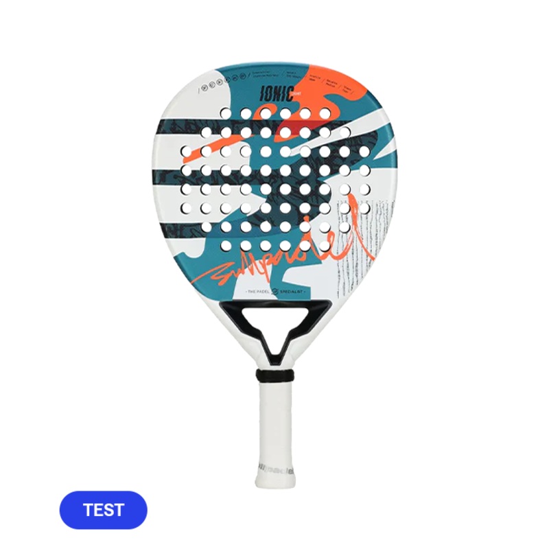 Pala de TEST Pala Bullpadel Ionic Light 2025