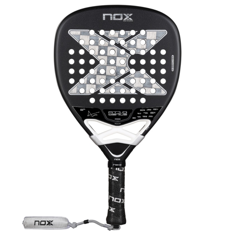 Pala de Padel Nox AT10 Genius Attack 18K Alum + Tarro de pelotas +Overgrip + Protector