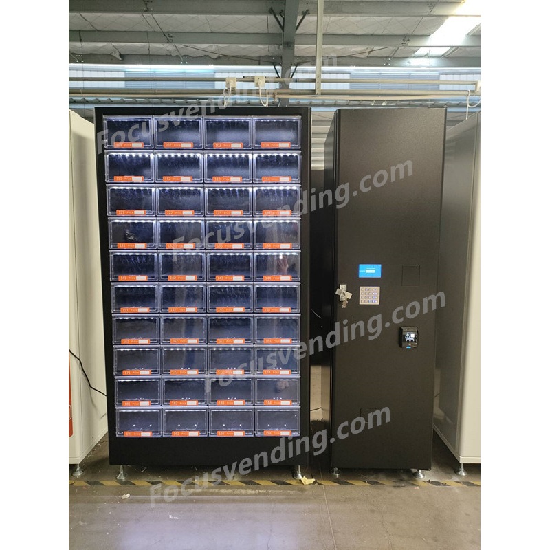 Focusvend Customized Smart Locker Vending Machine for Sale Padel Rackets Sports Equipment in Gym Supermarket with Card Reader European